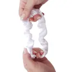 Soulta Scrunchie de Satén Blanco - Imagen 2