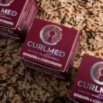 CurlMed Mascarilla Sólida de Proteínas Reparadora y Acondicionadora 50g - Imagen 3